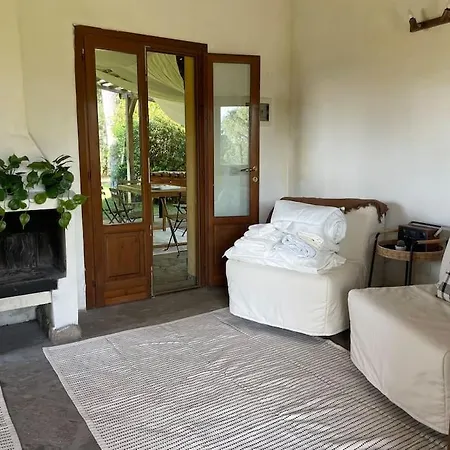 Sassineri Country House Holiday home